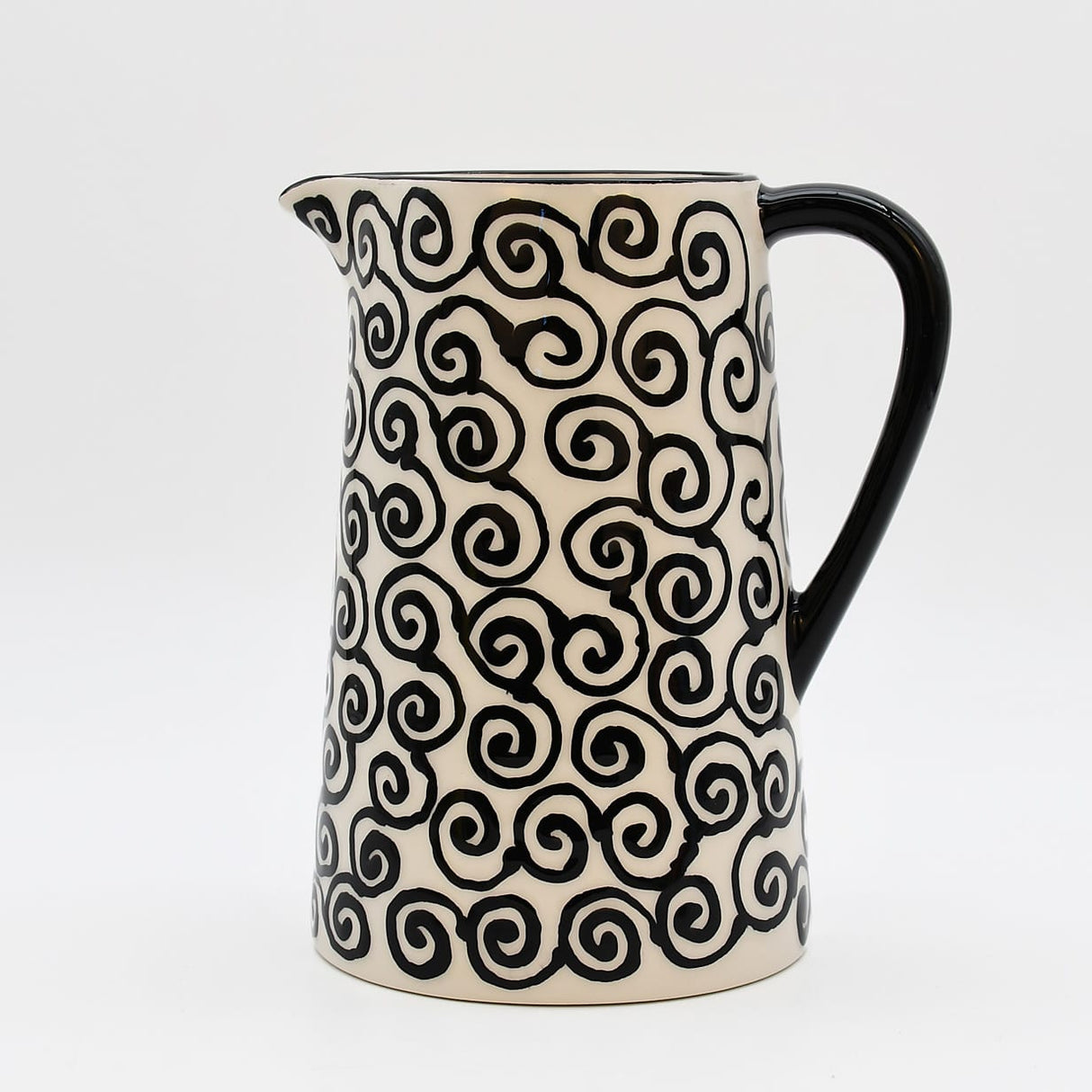 Carafe Tourbillon noire en céramique artisanale Carafe “Redemoinho” - Noir