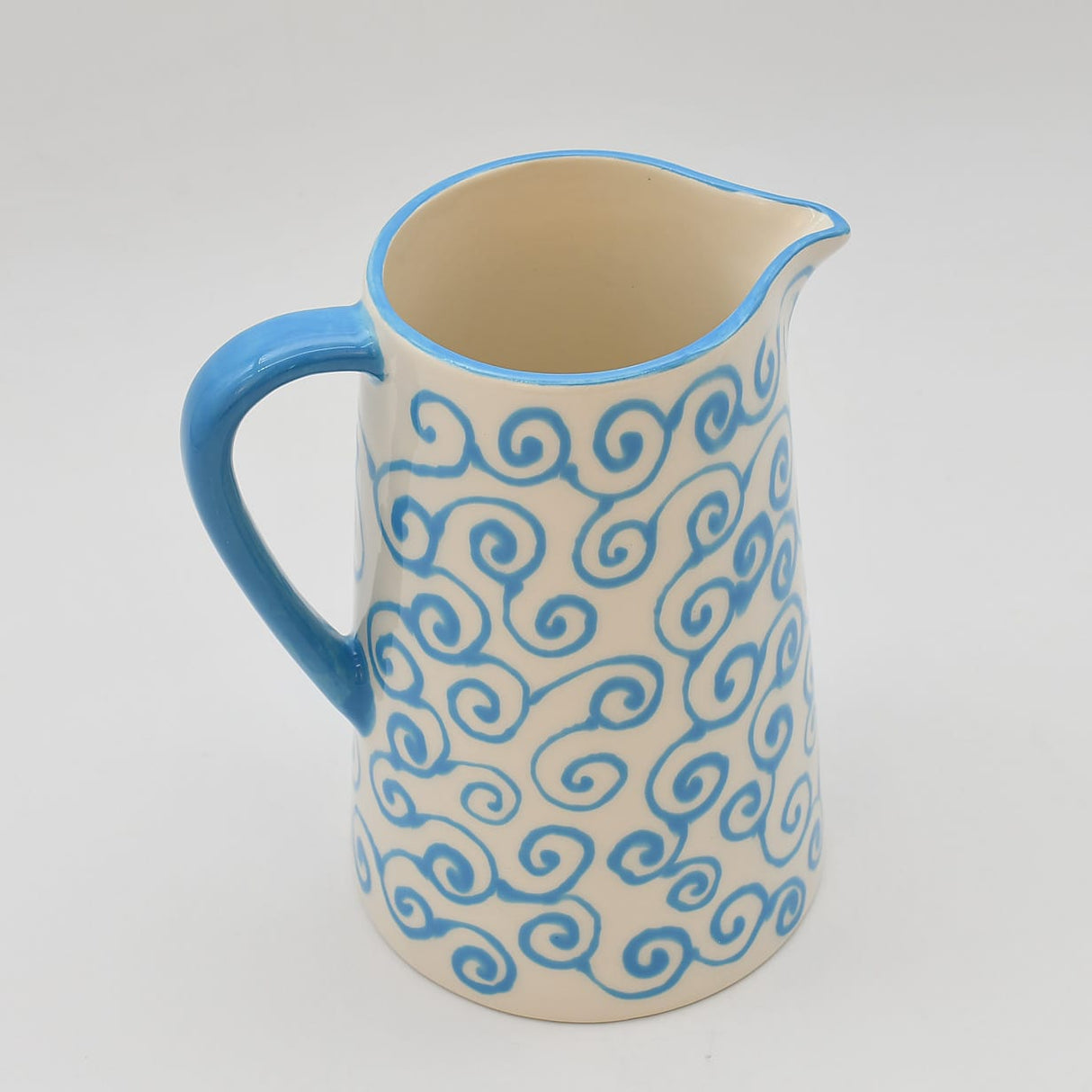 Carafe Tourbillon turquoise en céramique artisanale Carafe “Redemoinho” - Turquoise