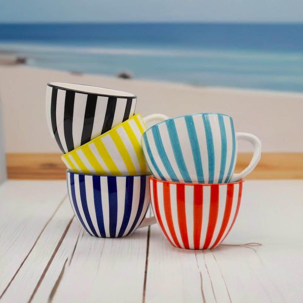 Grande tasse en porcelaine portugaise I Vente en ligne Grande tasse rayée "Costa Nova Mar" - Rouge