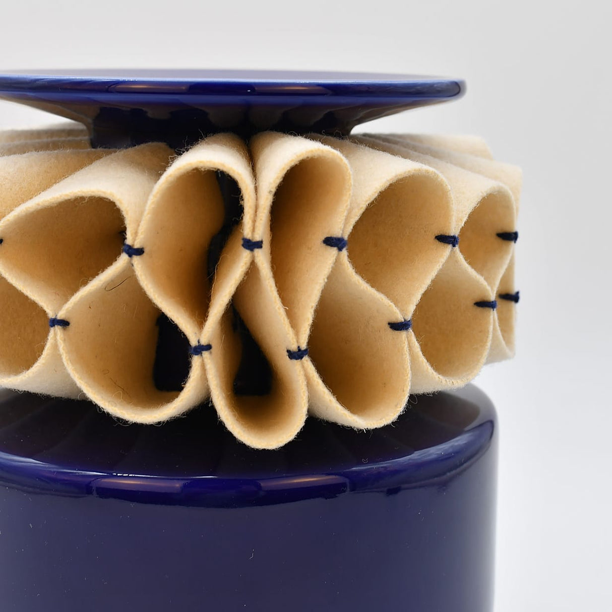 Jarra de Rufos – Jarre artisanale portugaise en faïence bleue Vase en céramique "A Jarra de Rufos" - Bleu