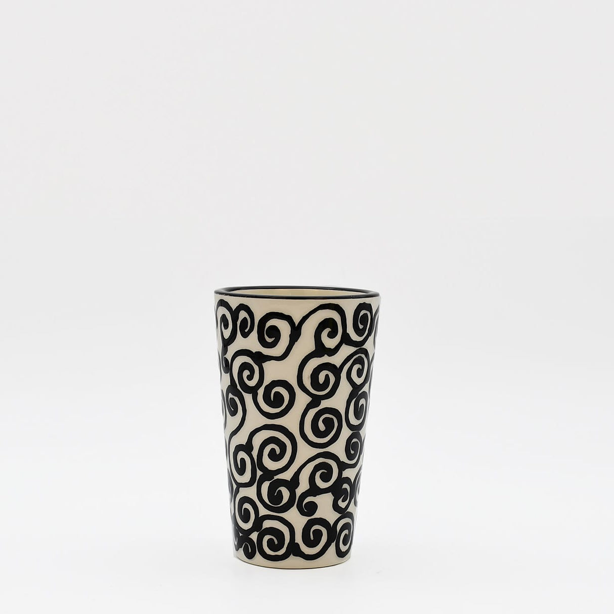 Mug Tourbillon noir & crème en céramique artisanale Mug “Redemoinho” - Noir