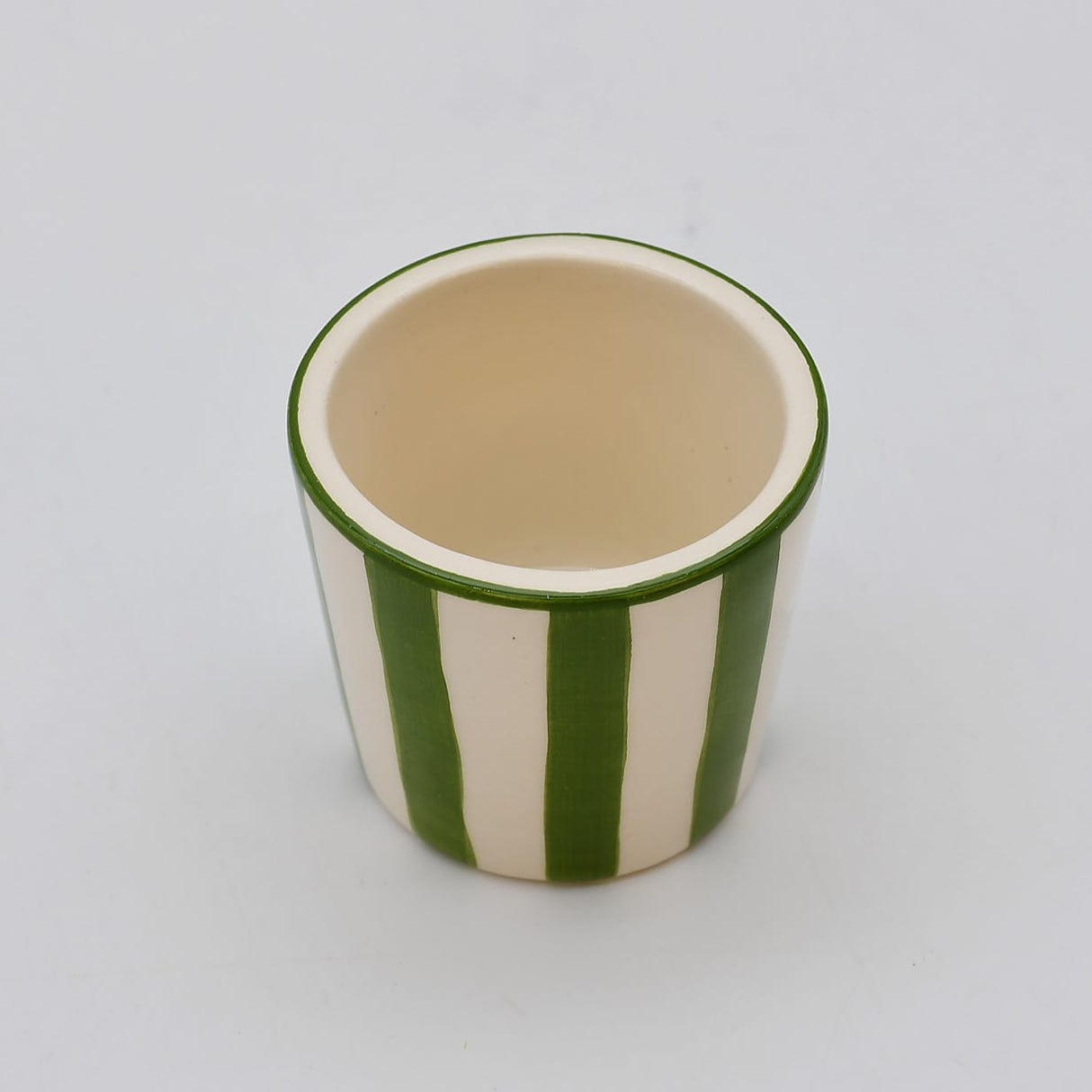Tasse espresso Costa Nova artisanale verte peinte main Tasse à espresso rayée "Costa Nova Mar" - Vert