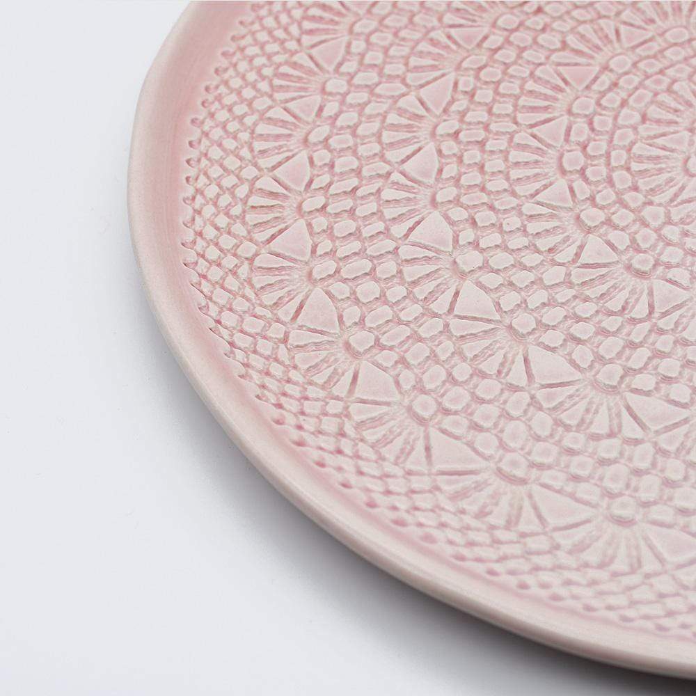 Assiette en céramique rose I Motifs dentelles portugaises Assiette "Carimbada" rose - 27 cm