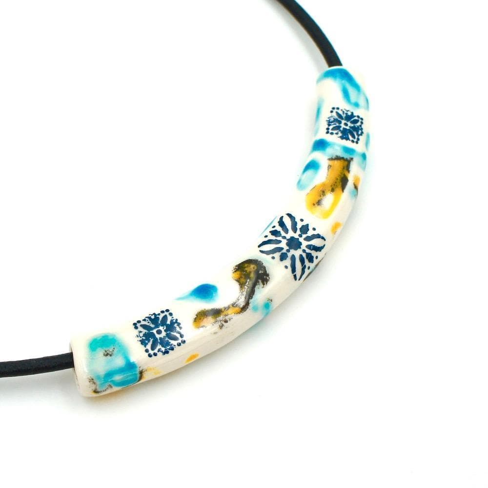 Ceramic necklace "Tubo"