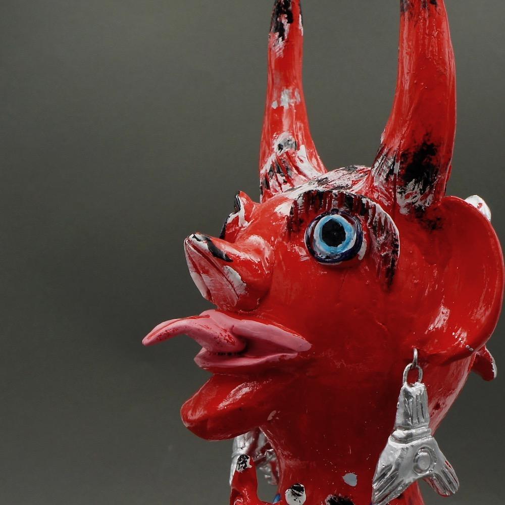 Diabo com criança I Statuette by Jùlia Côta - 40 cm