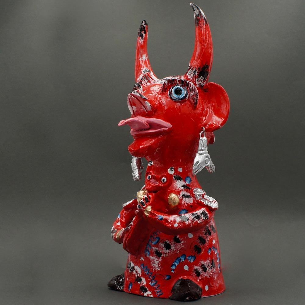 Diabo com criança I Statuette by Jùlia Côta - 40 cm