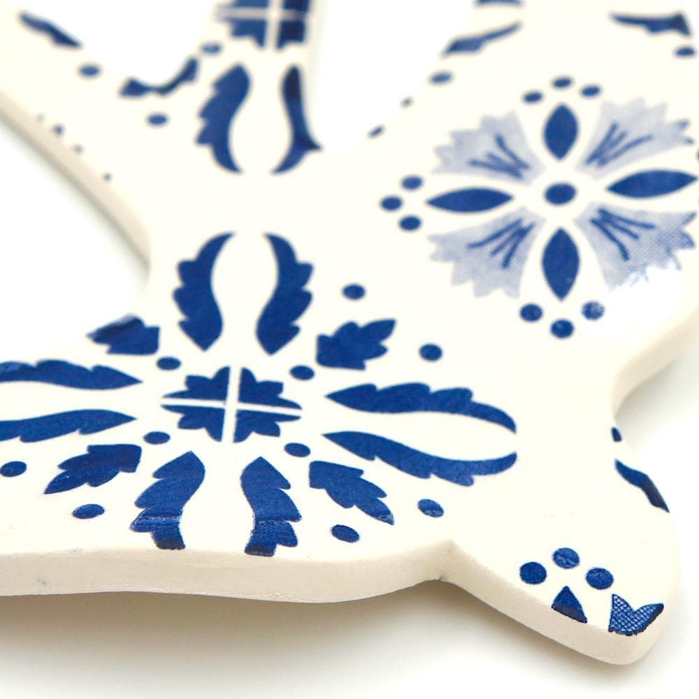Ceramic swallow