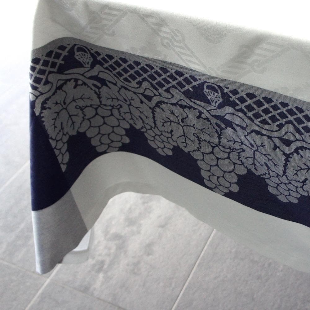 White and blue cotton tablecloth 300x180