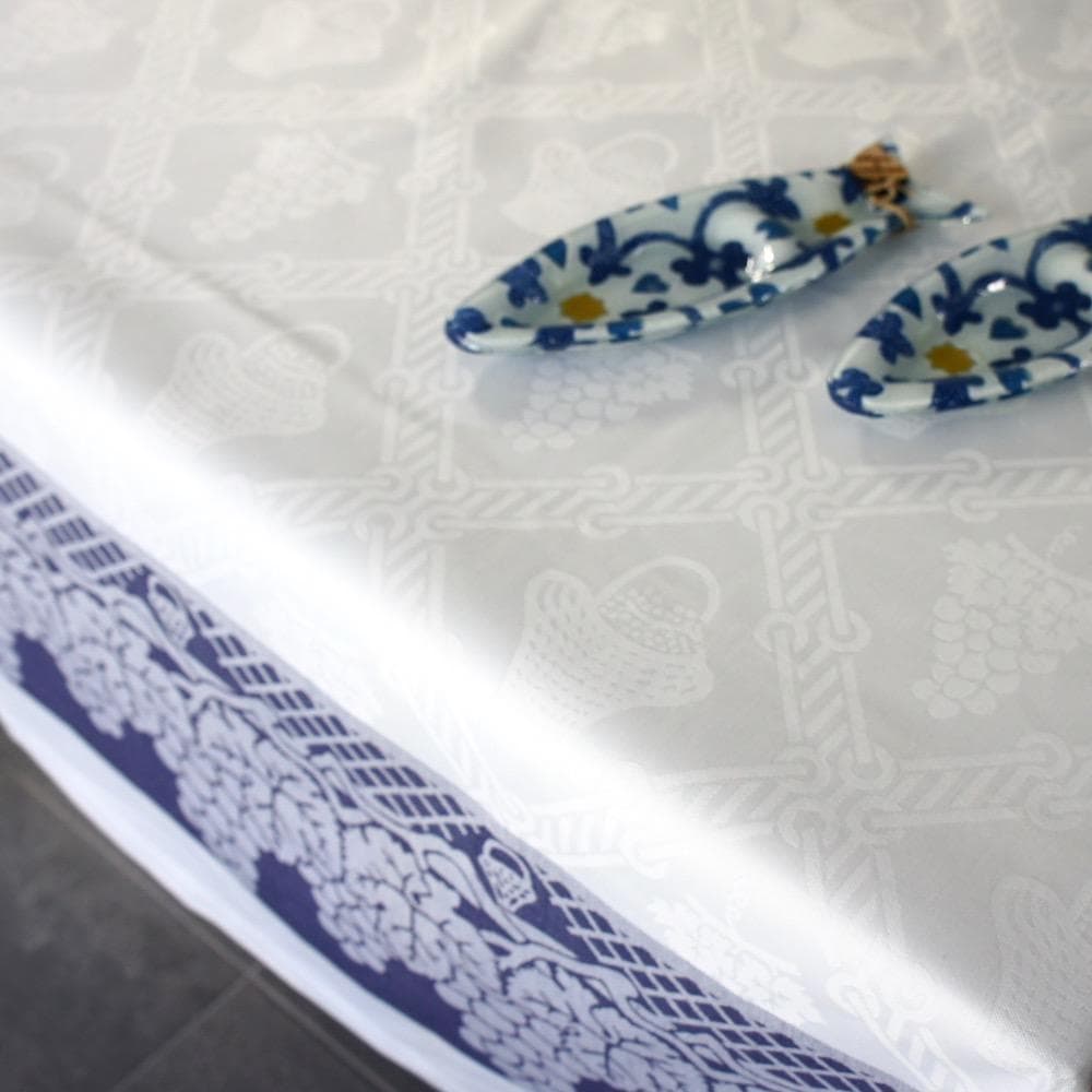 White and blue cotton tablecloth 300x180