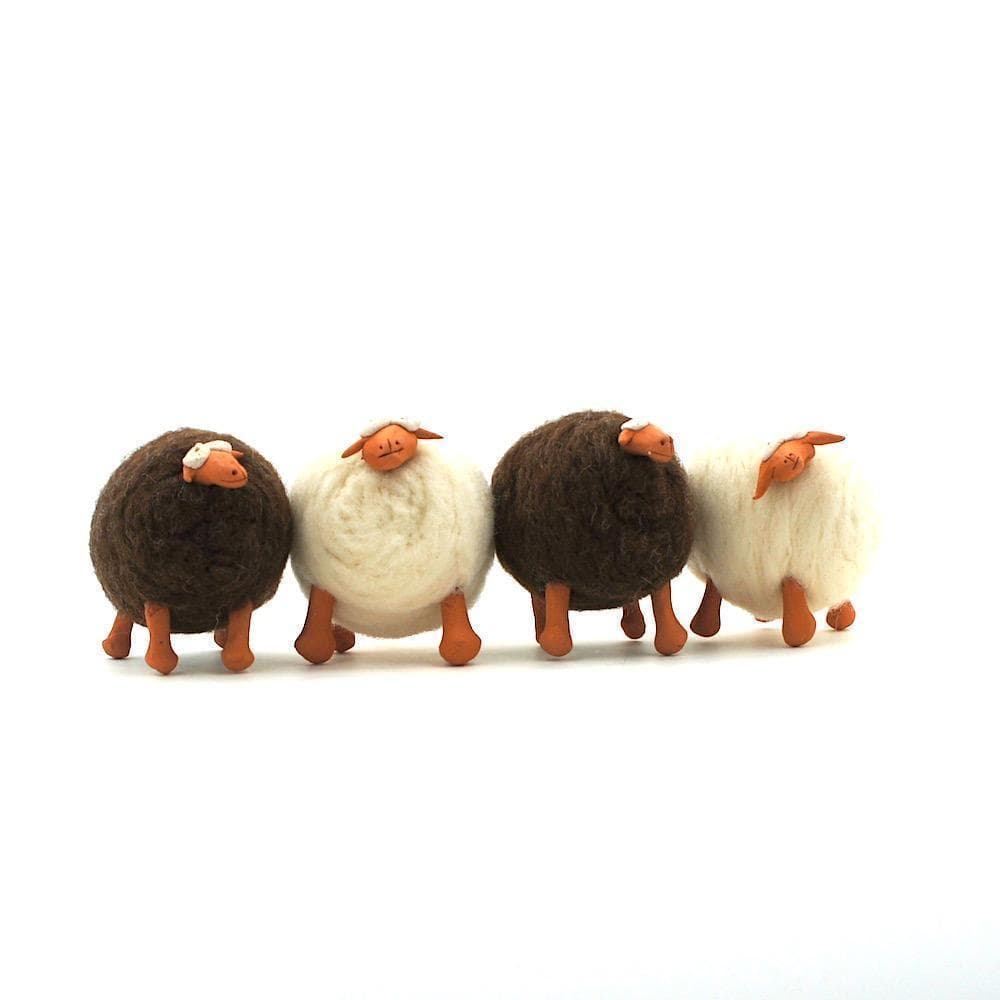Decorative plush "Ovelha Beje"
