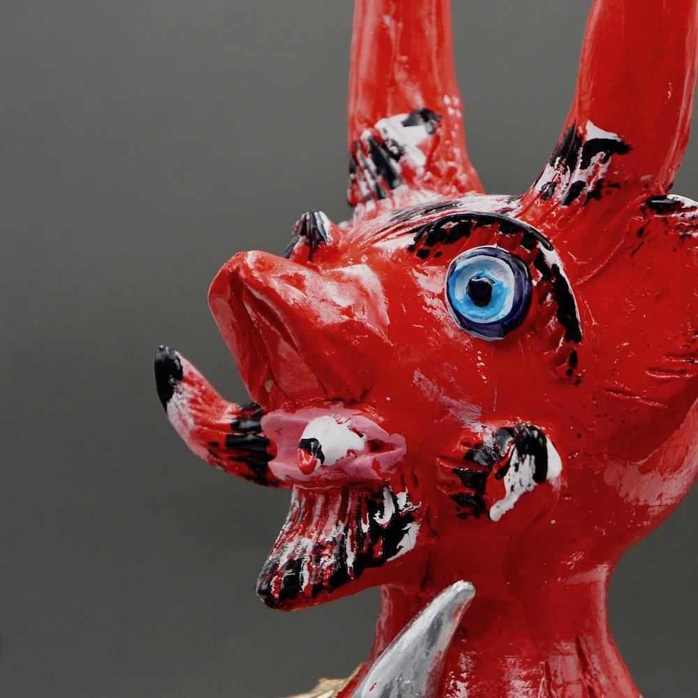 Diabo com cigarro I Statuette by Júlia Côta - 40 cm