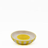 Assiette à râper artisanale portugaise en céramique jaune & blanc Assiette à râper rayée "Costa Nova Mar" - Jaune