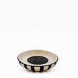 Assiette à râper artisanale portugaise en céramique noir & blanc Assiette à râper rayée "Costa Nova Mar" - Noir