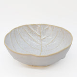 Assiette en porcelaine blanche à bord doré Ø27cm – Fabriquée au Portugal Saladier en grès en forme de chou