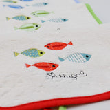 Bavoir rouge en coton aux motifs sardines portugaises Bavoir en coton "Sardinhas" - Rouge