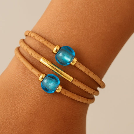 Bracelet en liège et 2 perles turquoise Bracelet en liège et perles - Turquoise