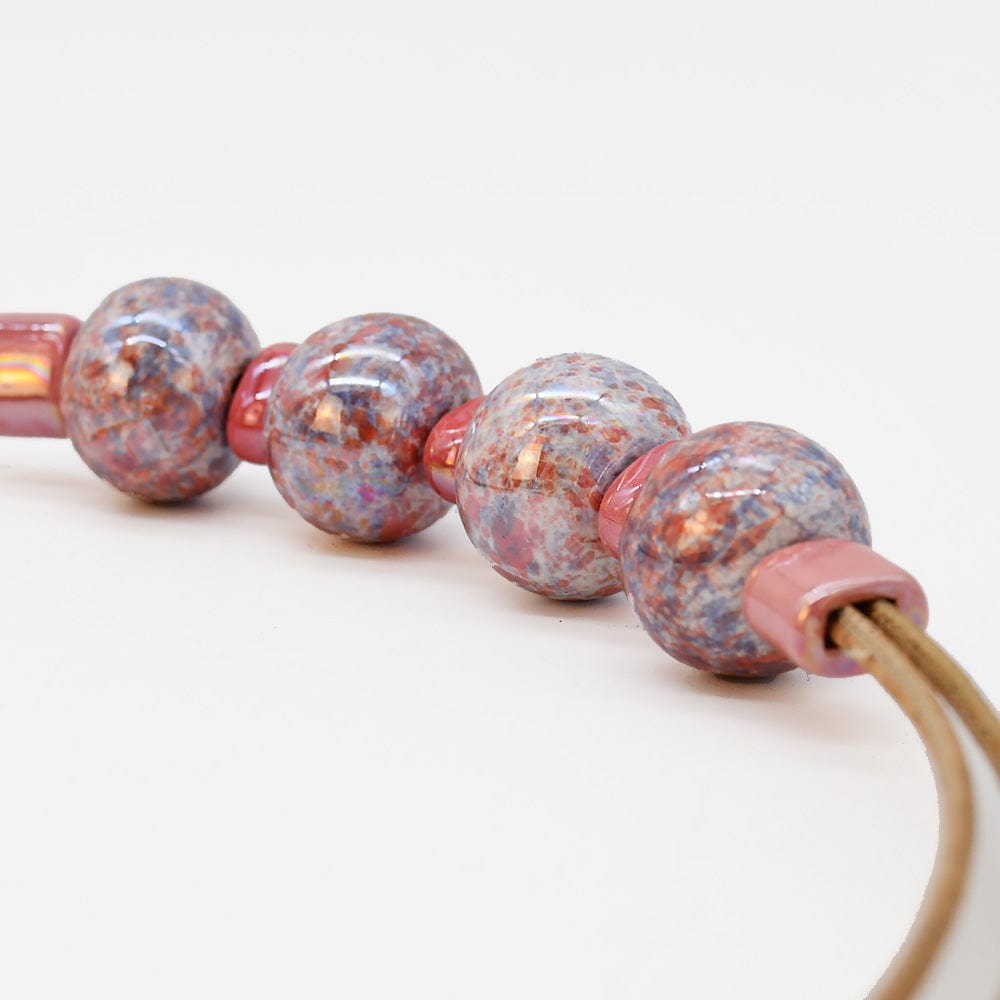 Collier en liège et 4 perles roses Collier en liège et perles - Rose