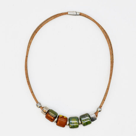 Collier liège et céramique verte Fait main au Portugal Collier en liège et perles - Vert