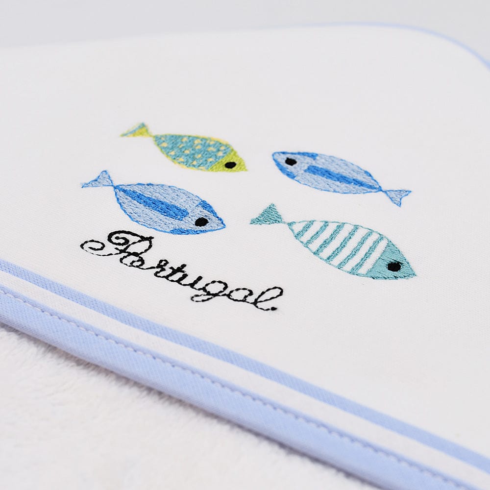 Drap de bain à capuche bleu aux motifs sardines portugaises Drap de bain à capuche en coton "Sardinhas" - Bleu