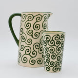 Mug Tourbillon vert & crème en céramique artisanale Mug “Redemoinho” - Vert