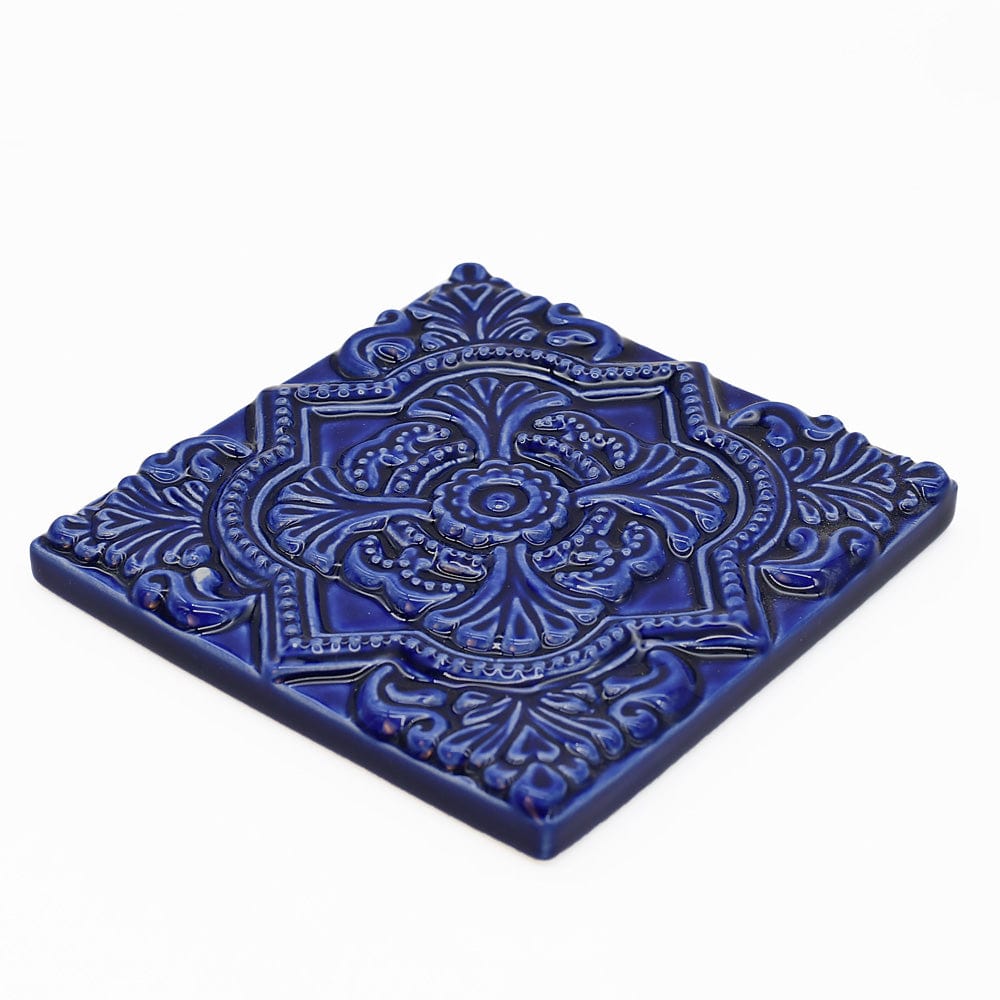 Petit Azulejo en relief bleu cobalt du Portugal I Fabrication artisanale Azulejo Padrão à relief