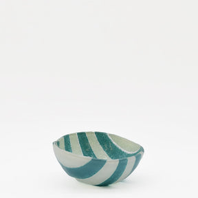 Petit bol en verre de Marinha Grande turquoise & blanc I Artisanat portugais Saladier en verre "Marinha Grande" - Turquoise