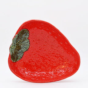 Plat en céramique en forme de fraise I Vaisselle artisanale du Portugal Plat de service en céramique en forme de fraise - 30cm