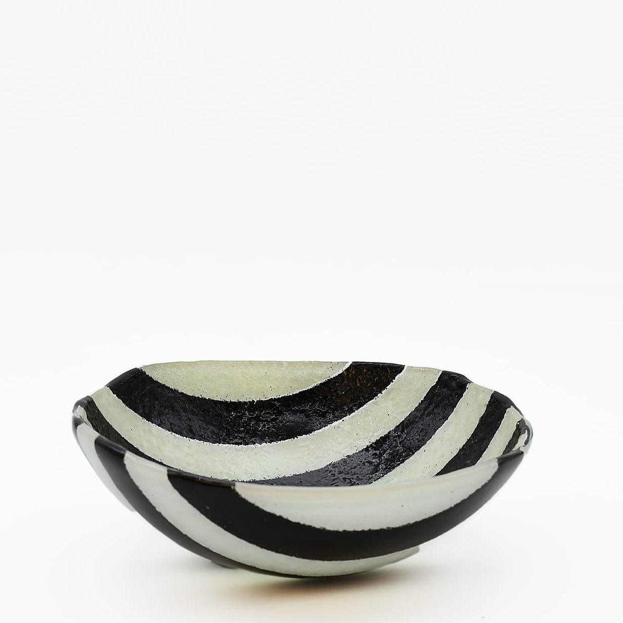 Saladier en verre rayé noir & blanc I Artisanat portugais Saladier en verre "Marinha Grande" - Noir