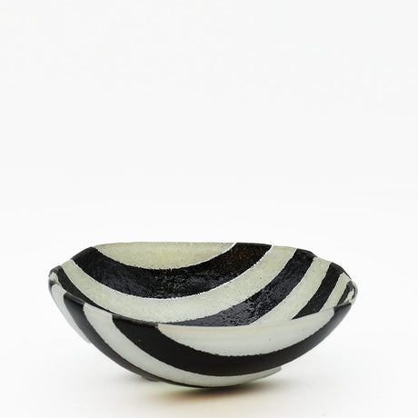 Saladier en verre rayé noir & blanc I Artisanat portugais Saladier en verre "Marinha Grande" - Noir
