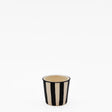 Tasse espresso Costa Nova artisanale noire peinte main Tasse à espresso rayée "Costa Nova Mar" - Noir