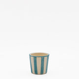 Tasse espresso Costa Nova artisanale turquoise peinte main Tasse à espresso rayée "Costa Nova Mar" - Turquoise