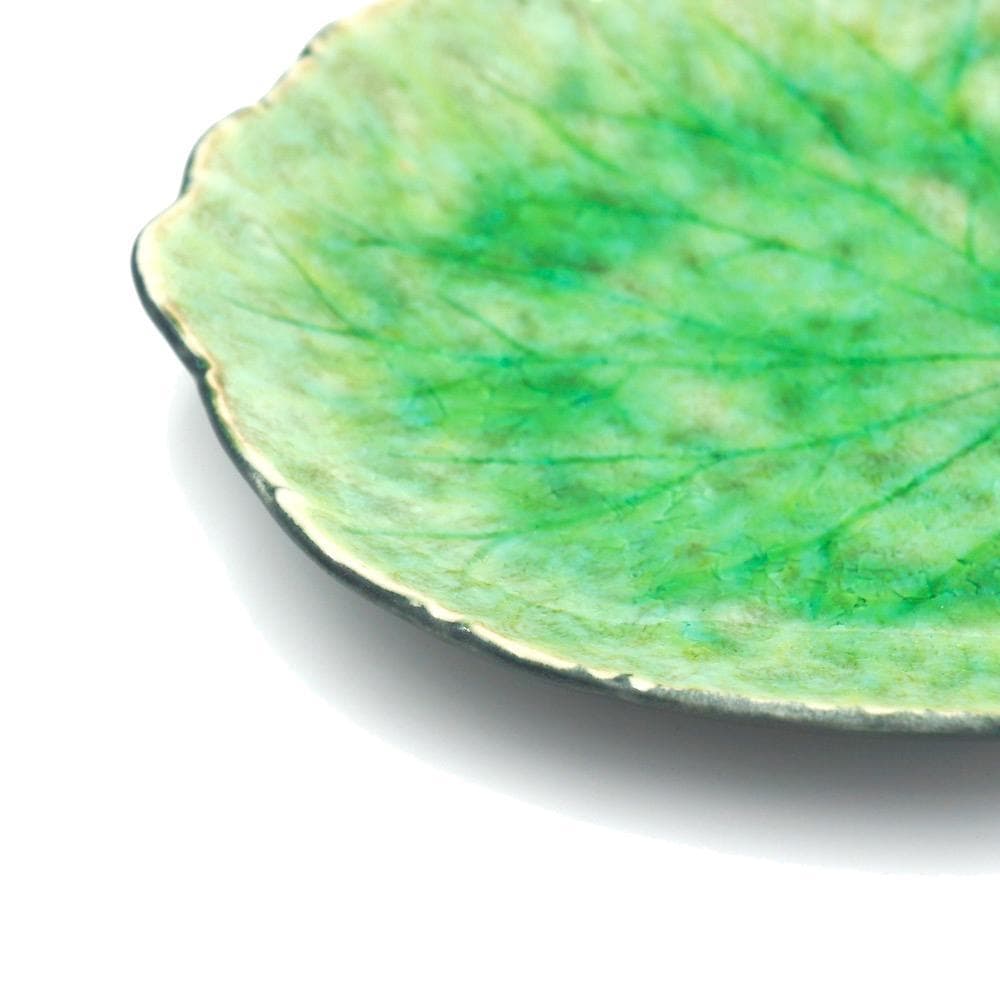 Alchemille leaf I Fine stoneware plate - Light green