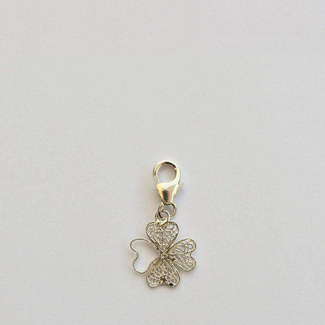 Boucles d'oreille en filigrane d'argent doré I Vente de bijoux argent Charm Trévo Argent Alma & Coraçao