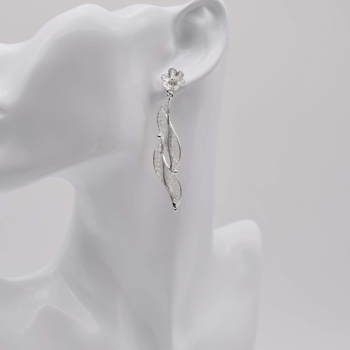 Filigree earrings