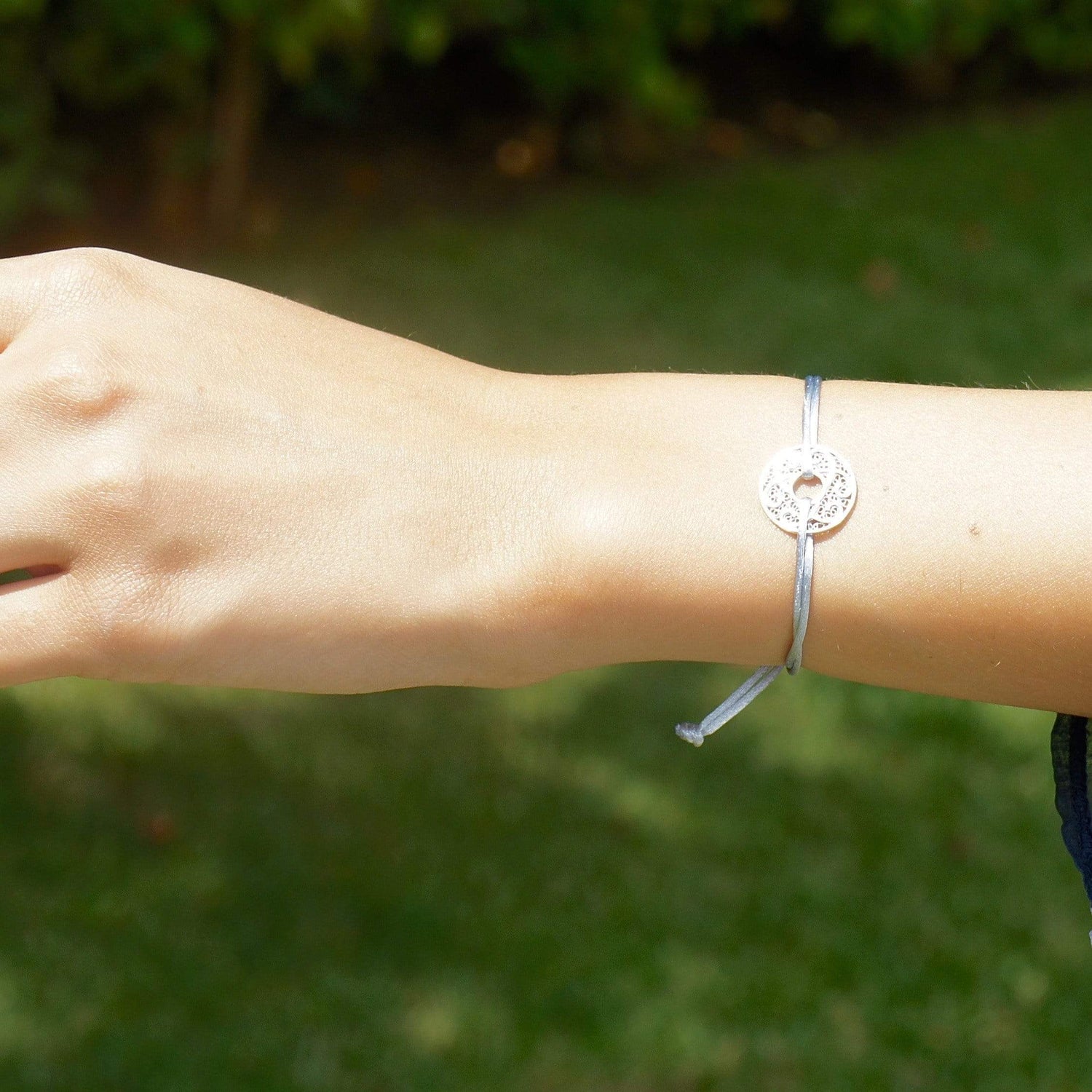 Infinito I Silver and cotton bracelet