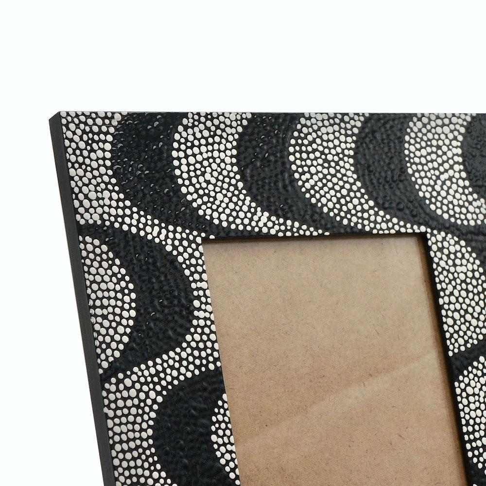 Calçada I Photo frame in painted wood