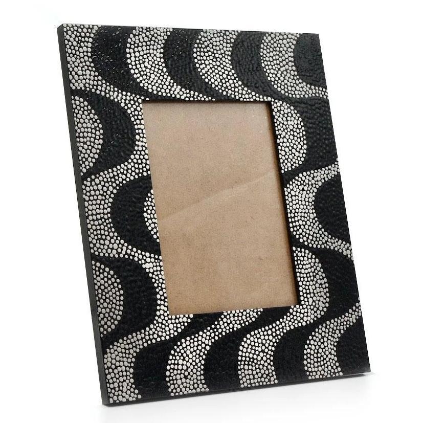 Calçada I Photo frame in painted wood