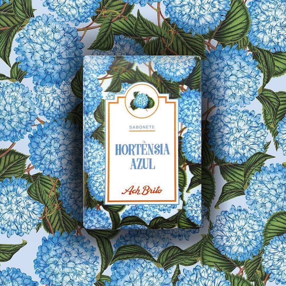 Box of 4 soaps with floral scents