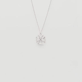 ALMA & CORACÃO Collier Croix de Malte en argent