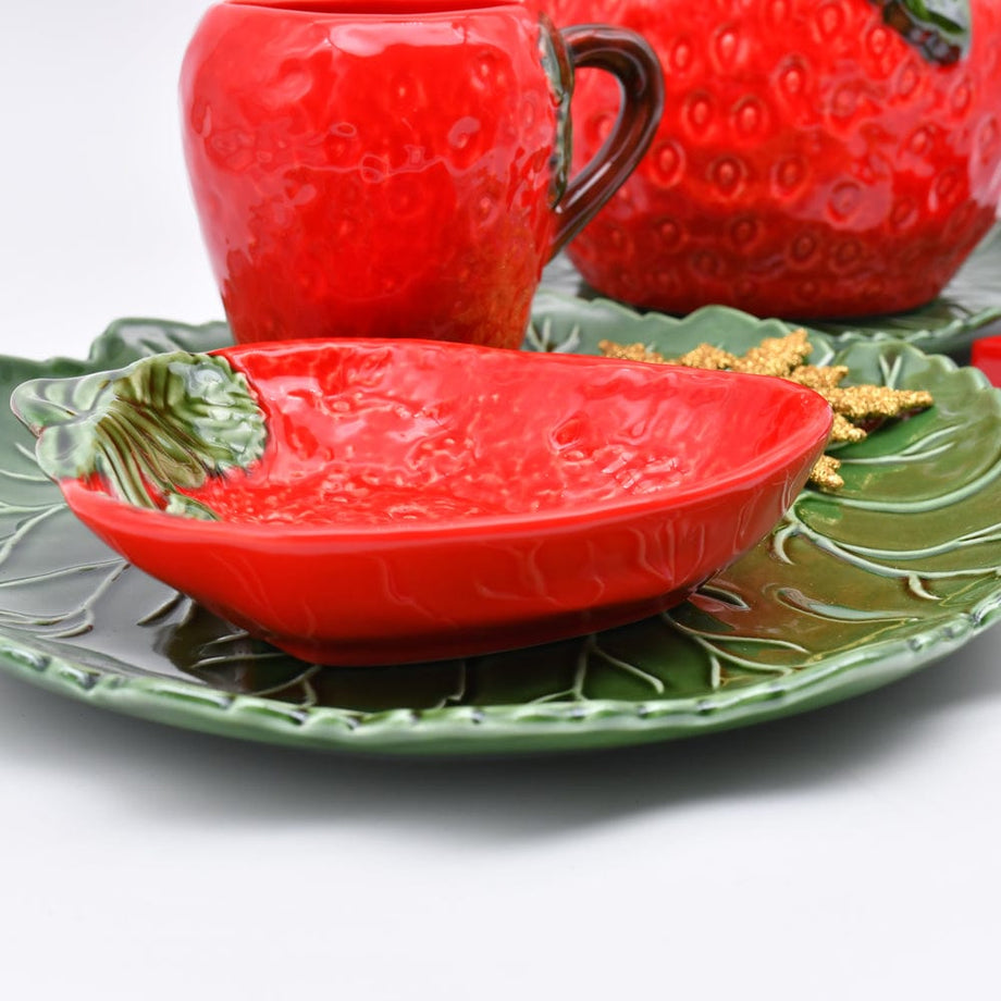 fraises en résine pour déco de table gourmande