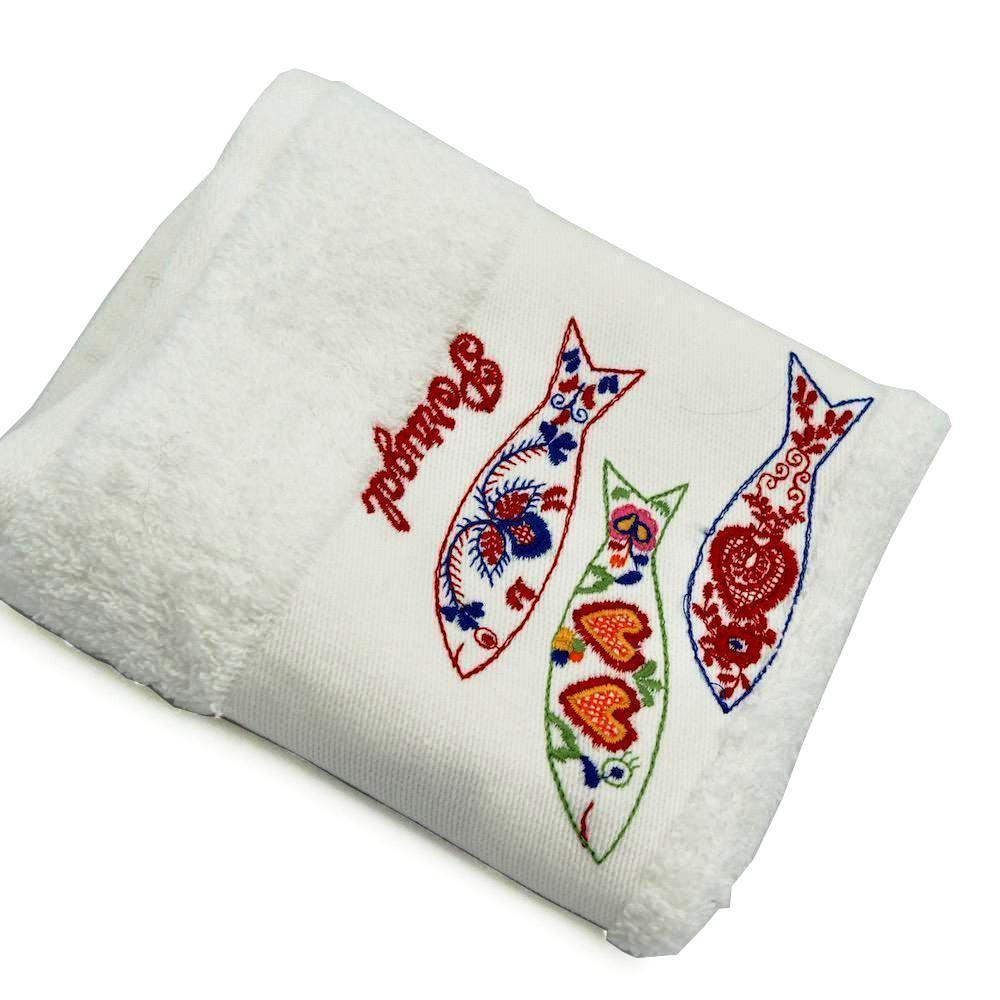 Embroidered hand towel ""Sardinhas"