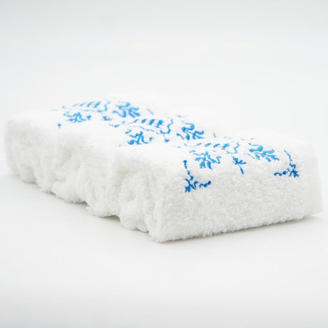 Small embroidered hand towels I Set of 3