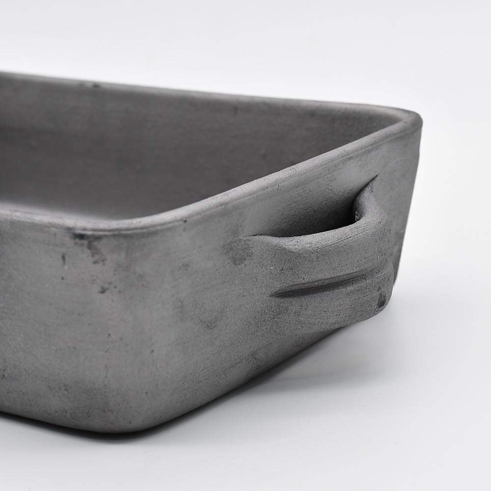 Grand plat à four I Poterie noire Bisalhães I Artisanat portugais Plat à four en terre cuite noire de Bisalhães - 27cm