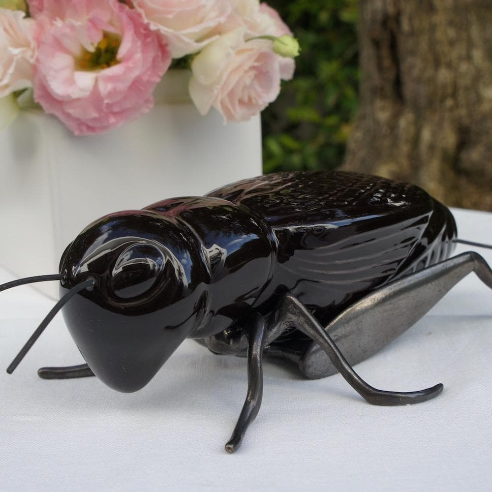 O cantar I Ceramic and brass cricket