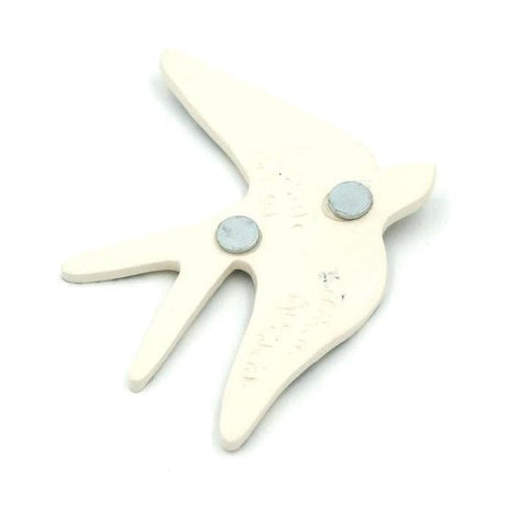 Ceramic magnet swallow