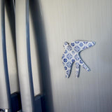 Ceramic magnet swallow
