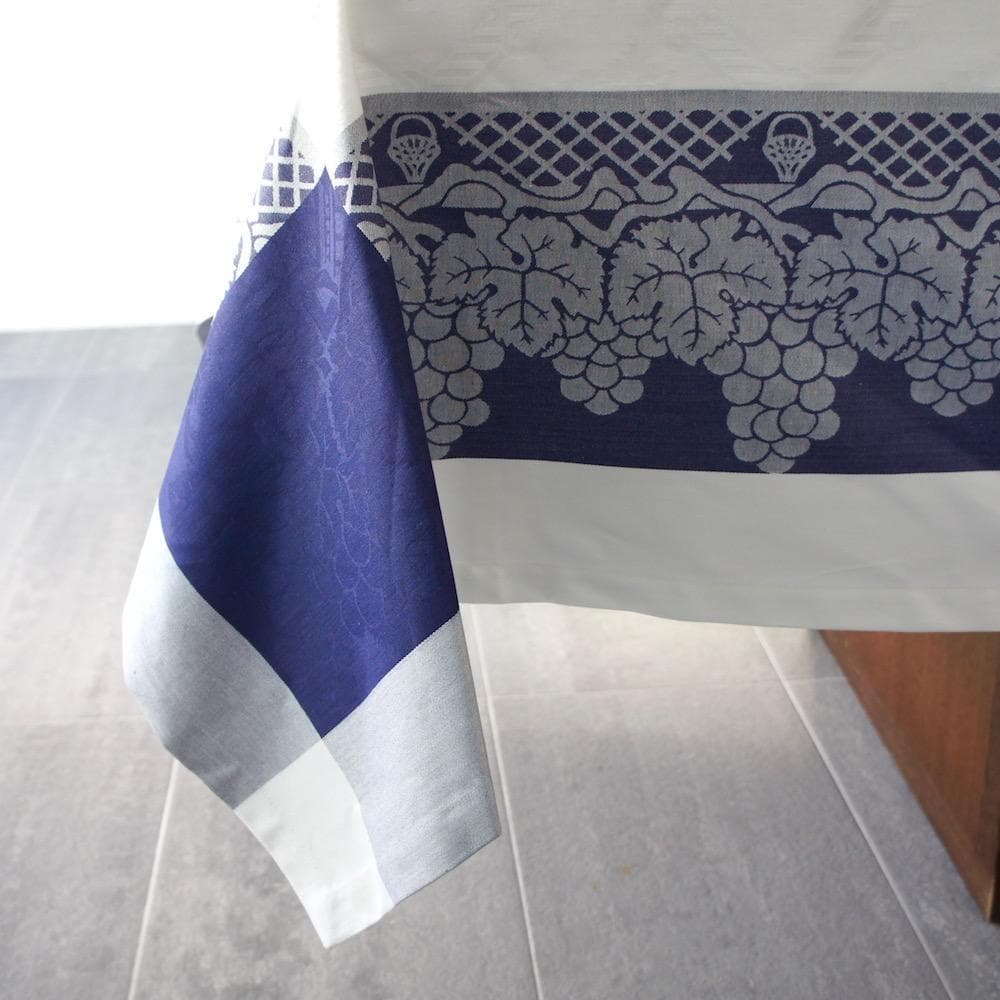 White and blue cotton tablecloth 300x180