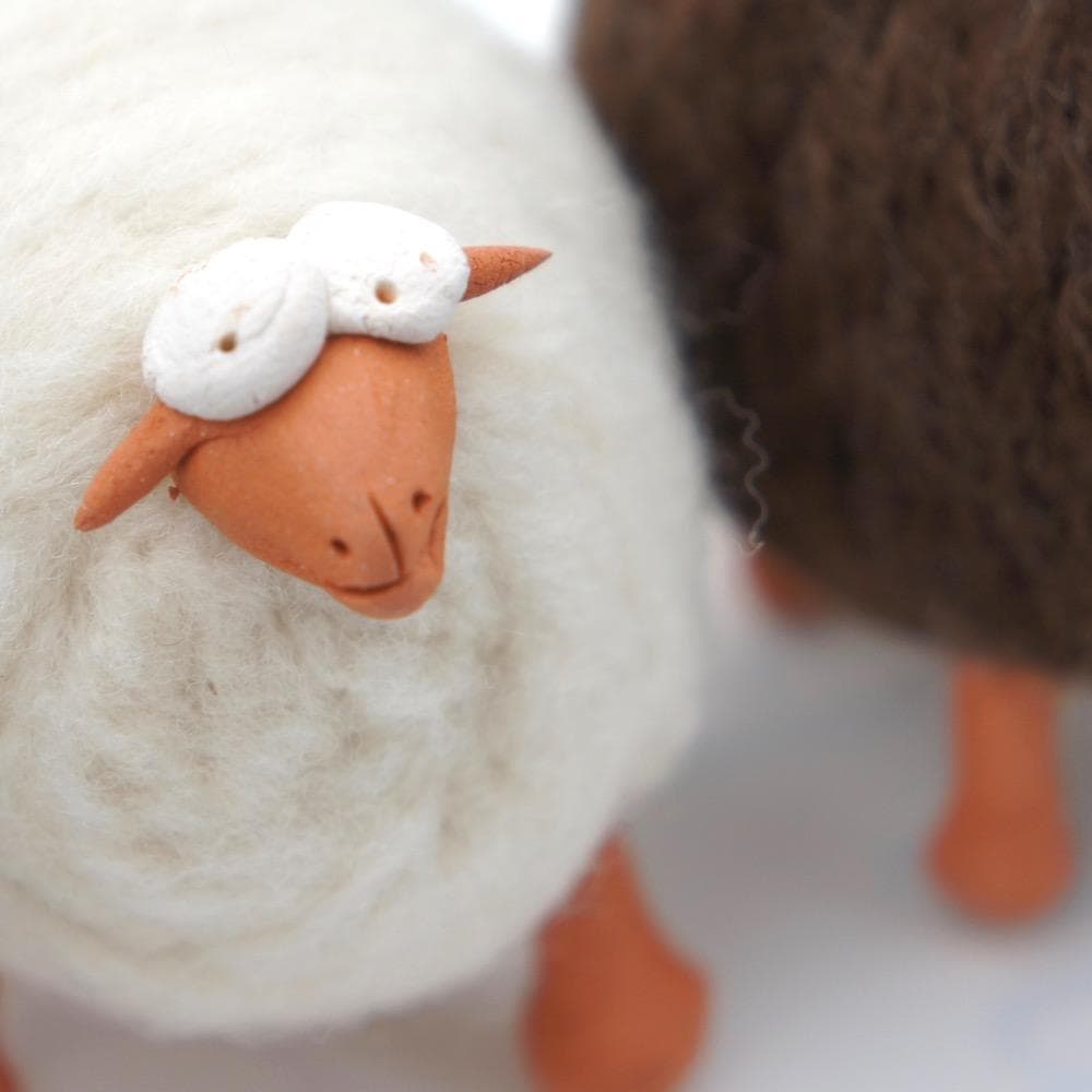 Decorative plush "Ovelha Beje"