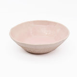 Petit saladier en céramique rose I Motifs dentelles portugaises Saladier individuel "Carimbada" rose - 19 cm