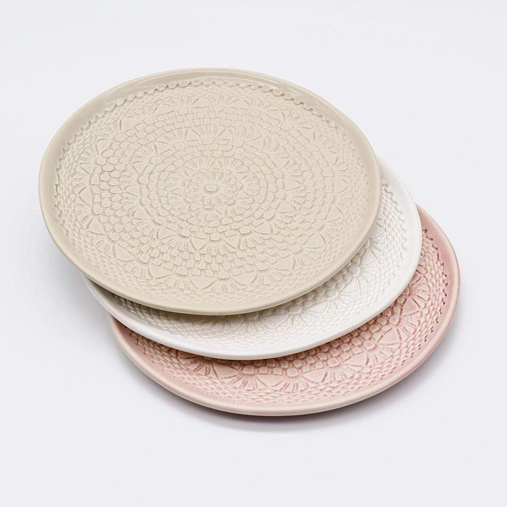 Petite assiette en céramique beige I Motifs dentelles portugaises Assiette "Carimbada" beige - 20 cm